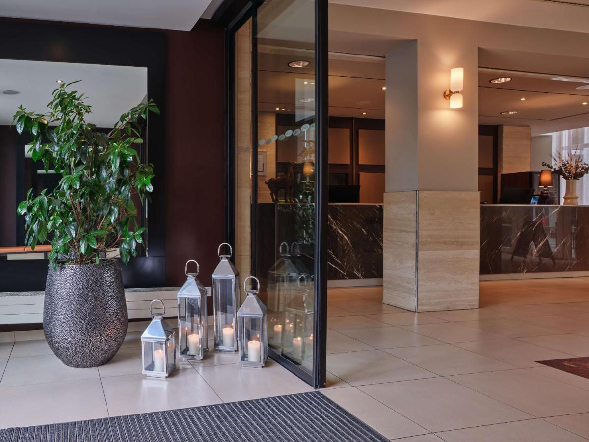Adina Apartment Hotel Berlin Checkpoint Charlie Esterno foto